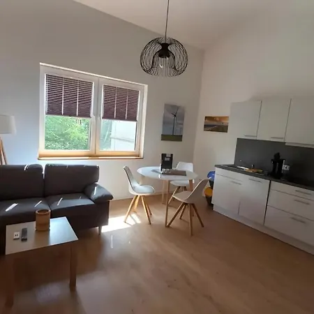 Junge 3 Apartment *