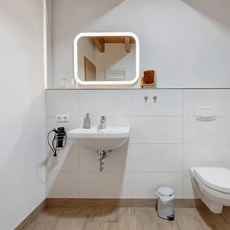 Junge 3 アパート Lohe-Rickelshof