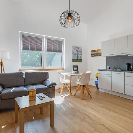 Junge 3 Apartment Lohe-Rickelshof